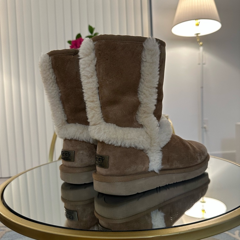 Ugg Australia Carter Brown Chestnut Shearling Boots 1005803 Women's Sz 8 EUR 39 - Picture 3 of 6